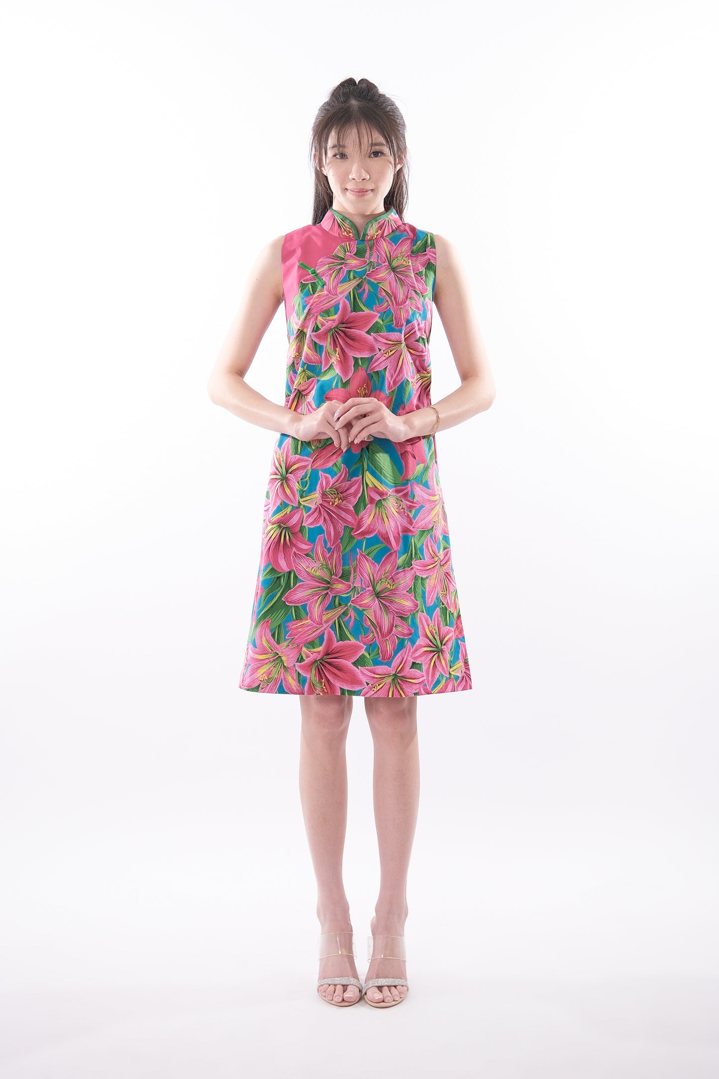 Celestial Bloom Sleeveless Qipao